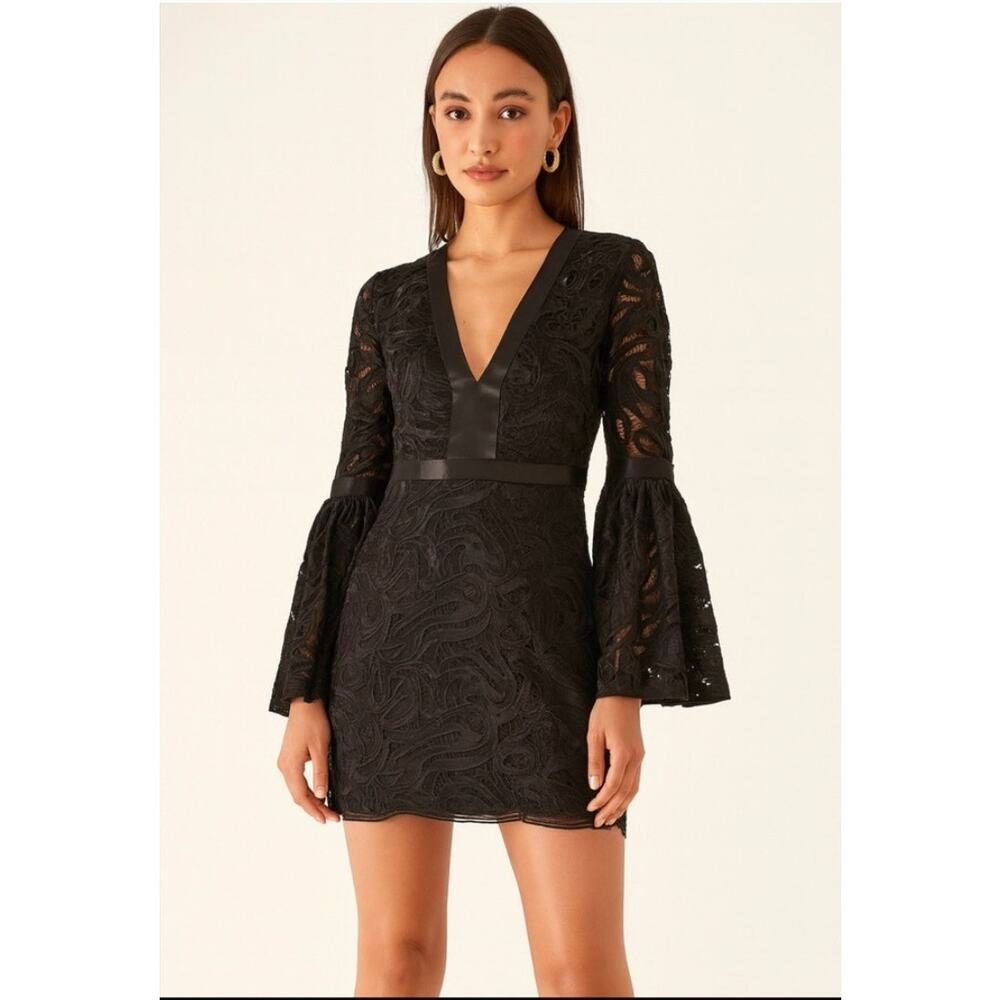 Alexis Behati Black Lace Bell-Sleeve Mini Dress Size Medium Party Cocktail